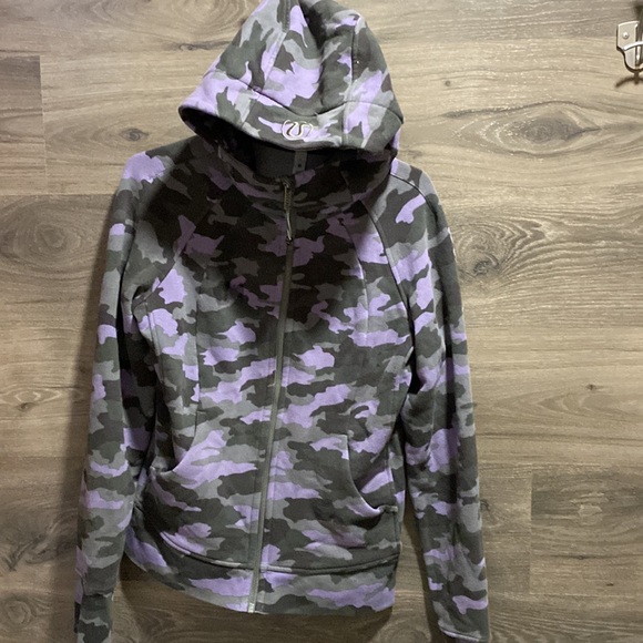 Lululemon camu  lavender hoodie - Picture 3 of 6